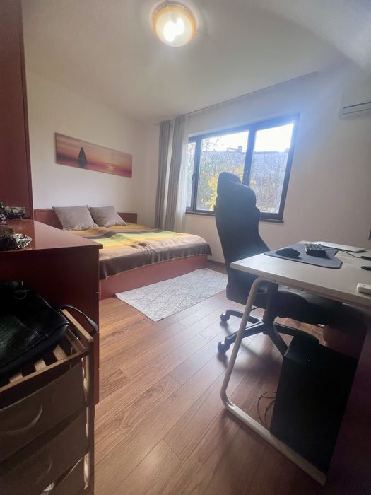 Дава се под наем Тристаен апартамент в Варна, м-т Траката - 117 кв.м за 816 € - Снимка #2