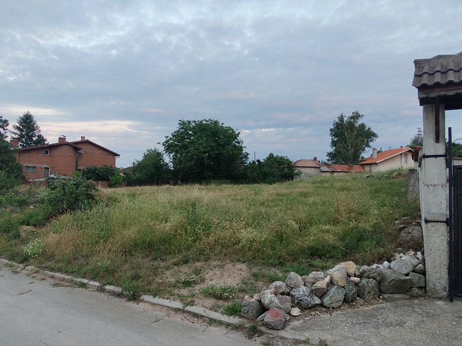 Най-ниска цена в района - Парцели УПИ 4бр. в регулация централна част