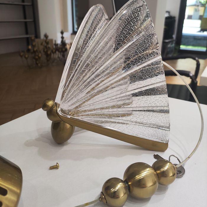 Люстры и светильники