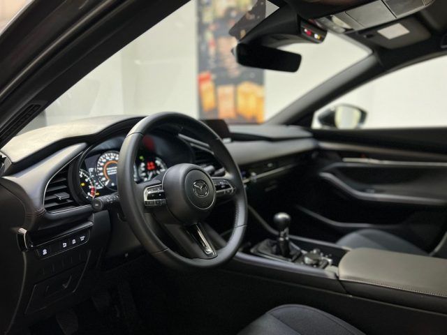 Mazda 3 Hatchback (BP) Skyactiv-G M Hybrid