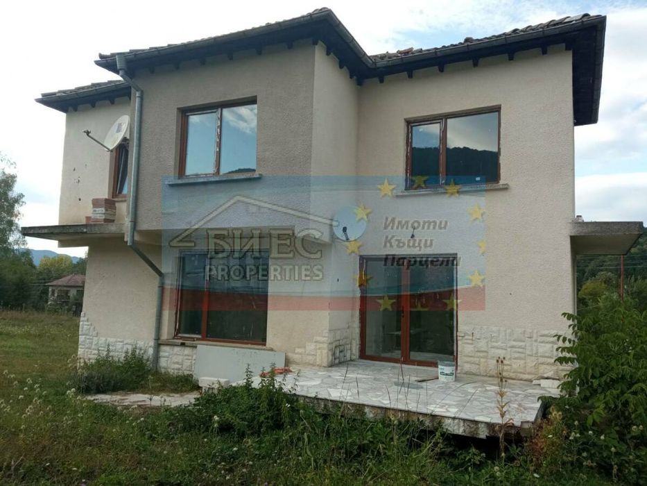 Къща в с. Рибарица