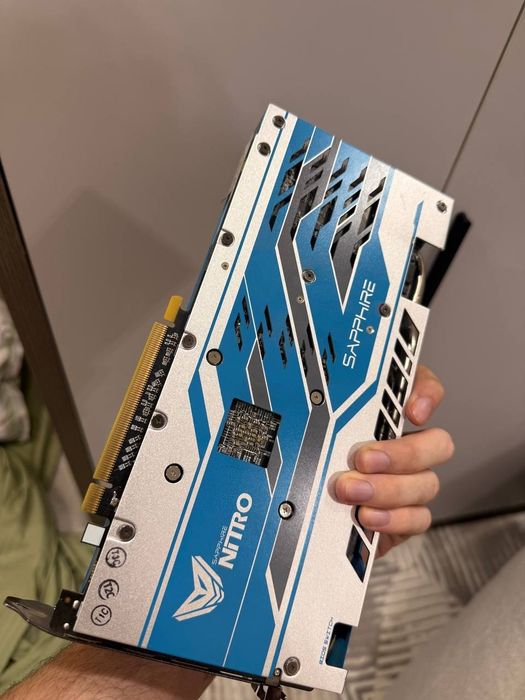 rx590 8gb nitro.