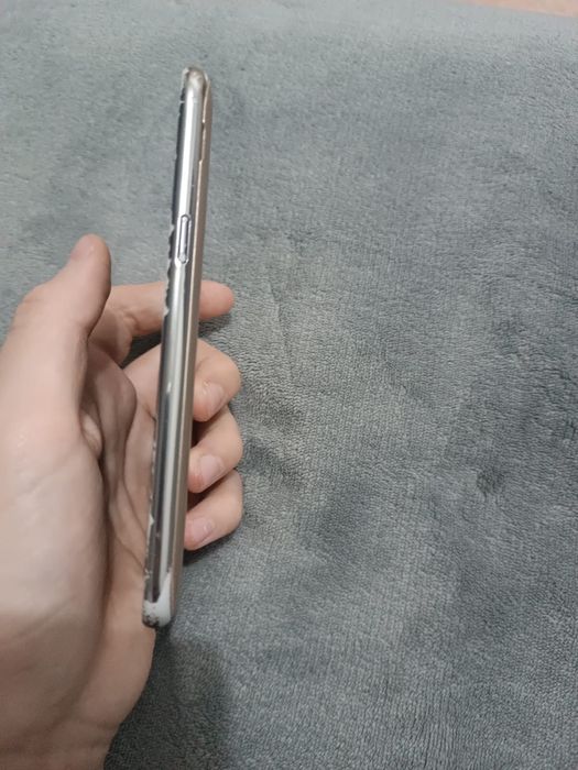 Продам самсунг j2