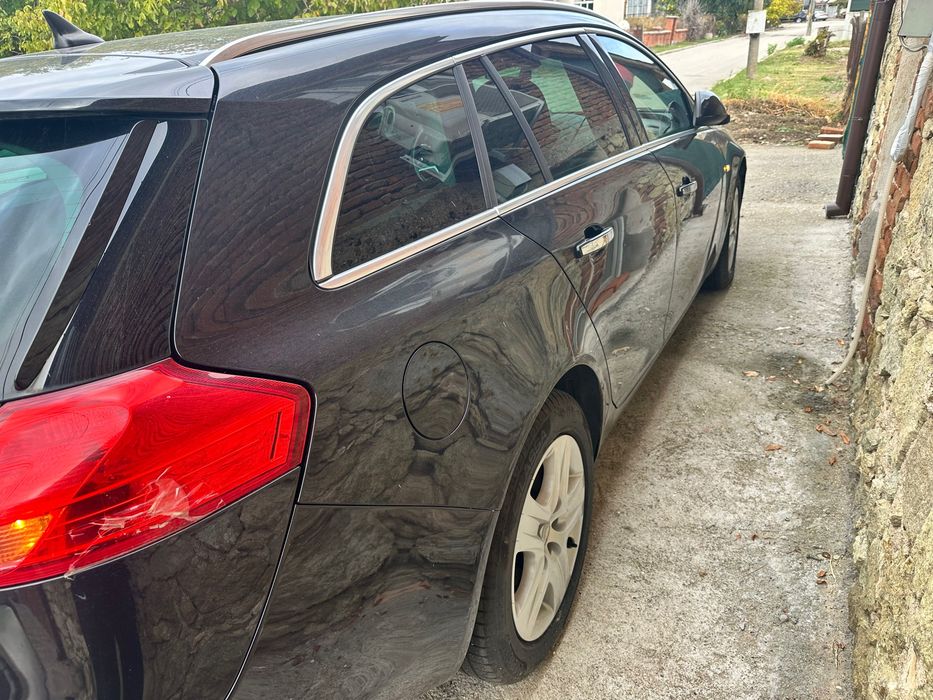 Opel Insignia 2000