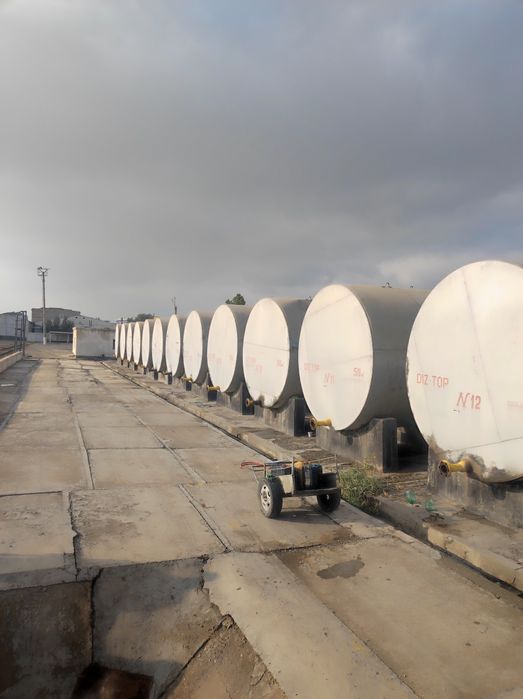 Емкост Цистерна сотилади