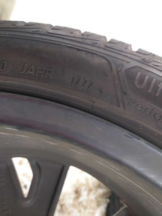 Doua Anvelope Iarna Good Year UltraGrip Performance 235 45 R18 ci271