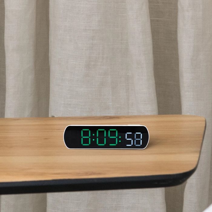 Электронный часы будильник