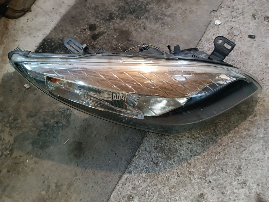 Lampa far stop Megane3 Clio4 Scenic2 Megane2 Dacia Duster2 Logan2 Logan3 Stepway Jogger Arkana Megane2 Scenic2 Clio3 Lampa stop Logan Jogger Sandero