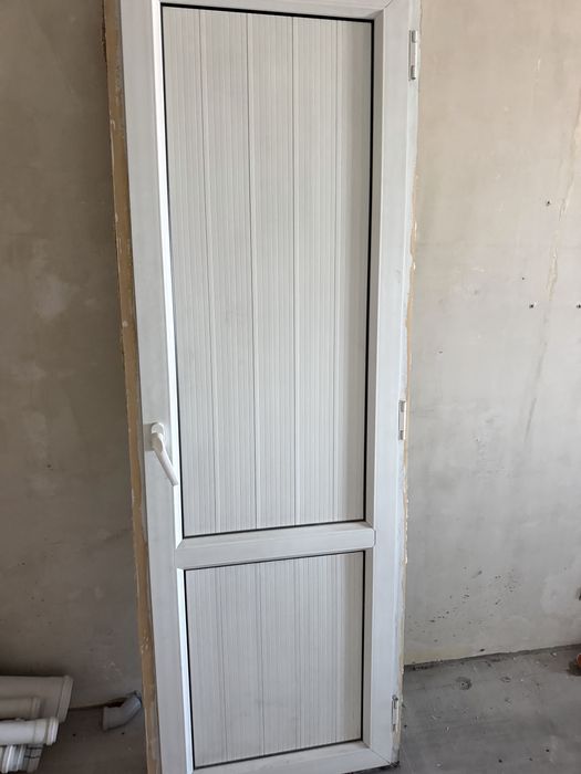 Дверь пластиковая 70*206