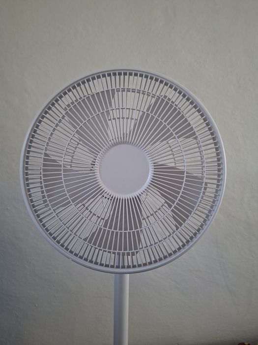 Ventilator cu picior