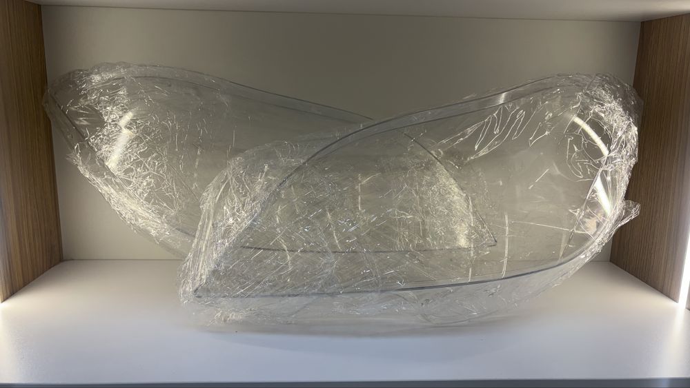 Mercedes benz fara steklo