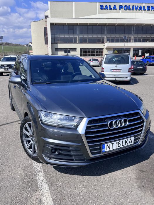 Audi Q7,3.0tdi,an 2018,174000km,7 locuri