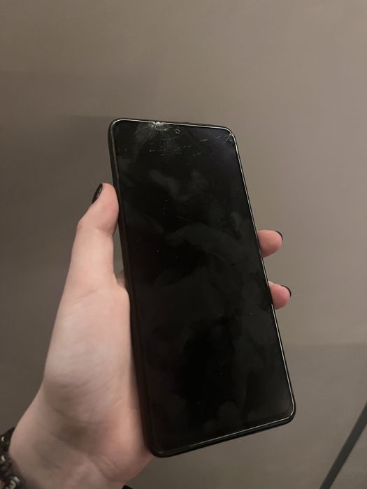 срочно продам Xiaomi Redmi Note 12 Pro