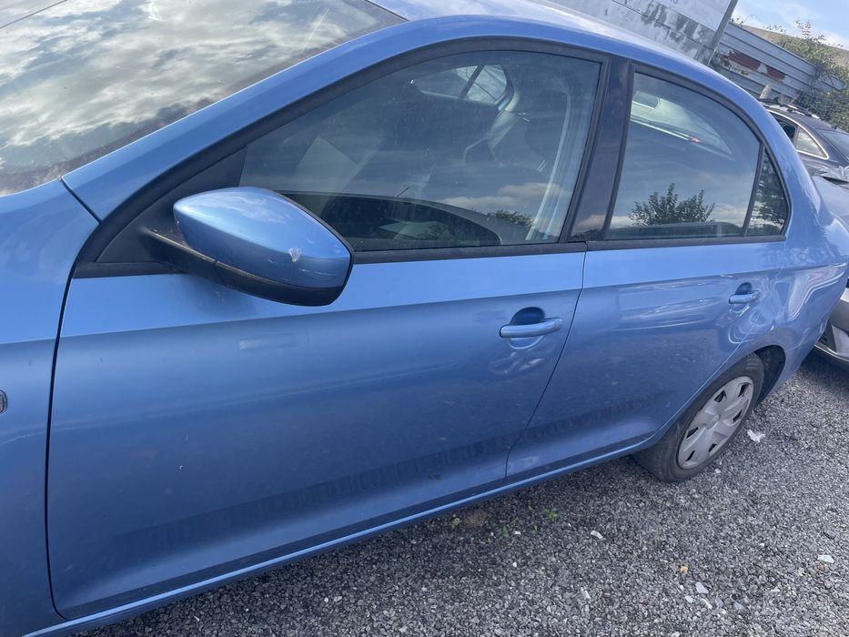 врата сеат толедо seat toledo 2014г