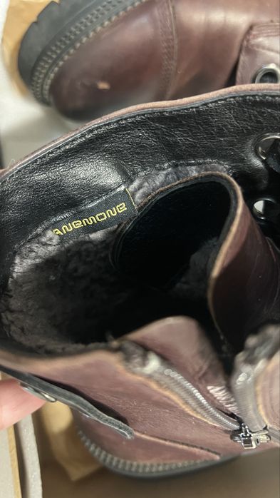 3 пары обуви за 10К