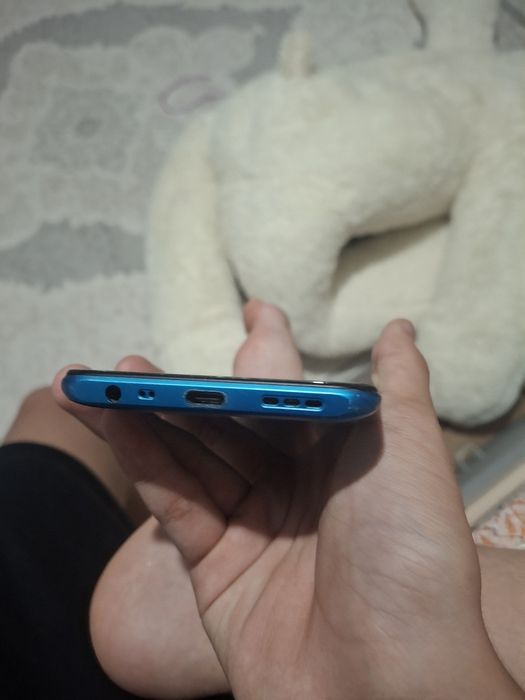 ПРОДАМ срочно редми 9