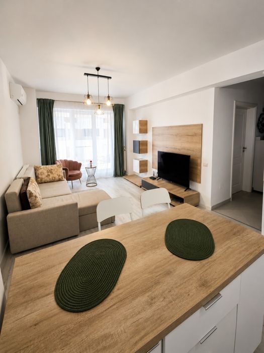 Vand apartament 3 camere - Central Adress, etaj 4