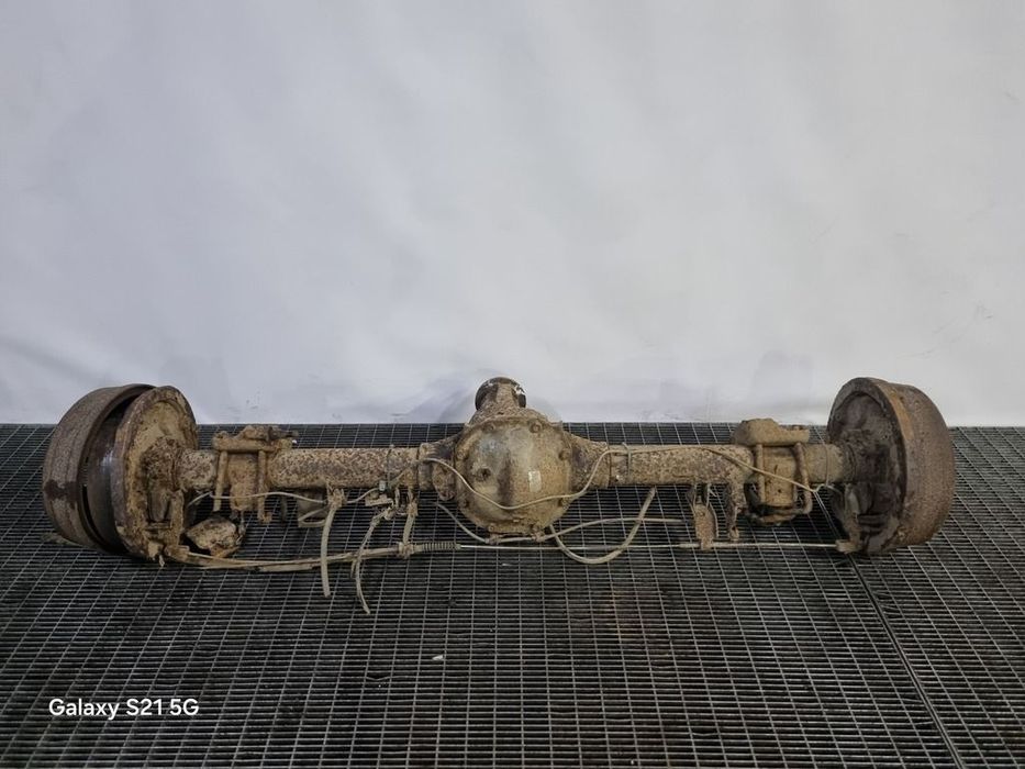 Punte spate Nissan Navara D22 2.5 Diesel 1998 - 2004 SUV 4 Usi (1423) 4x4