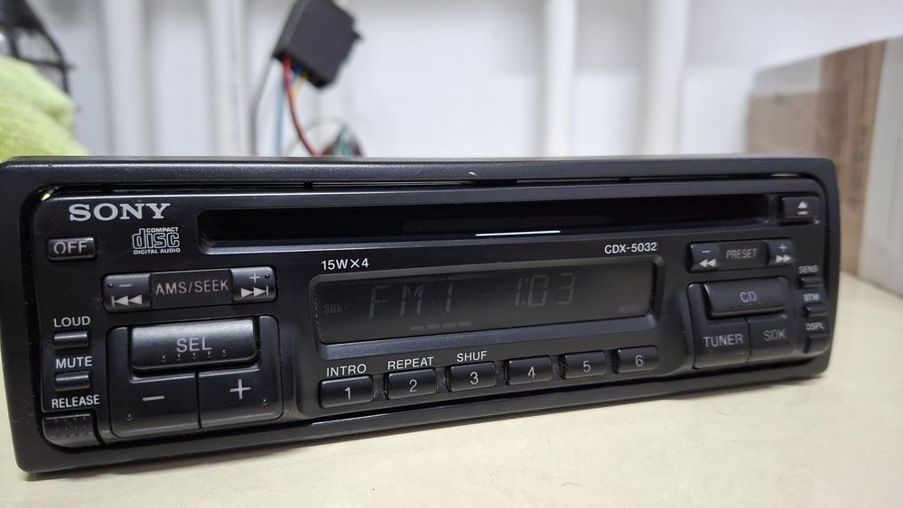 Radio casetofon cd Sony  - CDX 5032,  GT 23, GT444U, A212ui