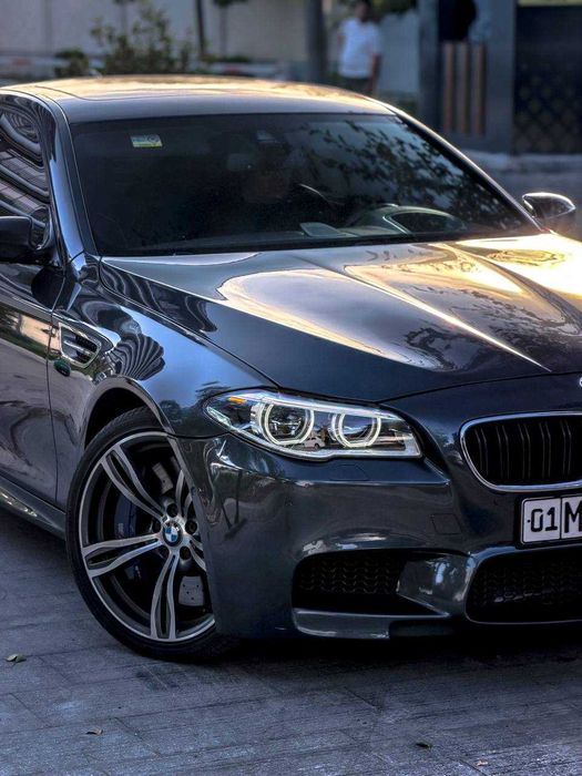 Продам BMW M5 F10