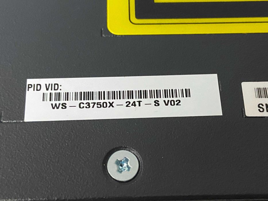 Cisco WS-C3750X-24T Catalyst гигабитов суич 3750 X switch