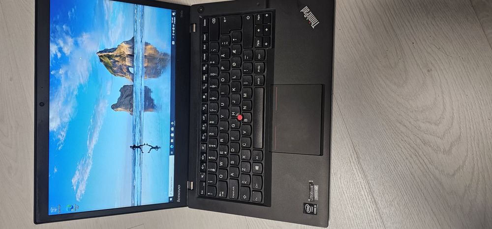Laptop nou gaming școala Lenovo i5 ram 8Gb ddr4 video 4Gb ssd GTA CSGO