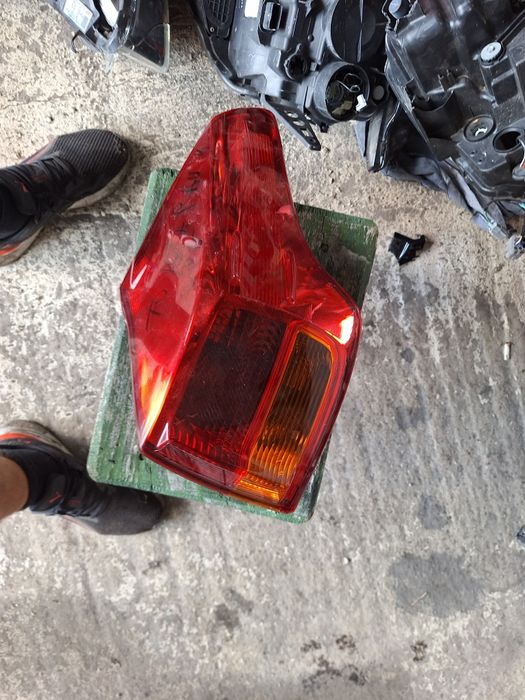 Ляв стоп за Toyota Rav 4 2015