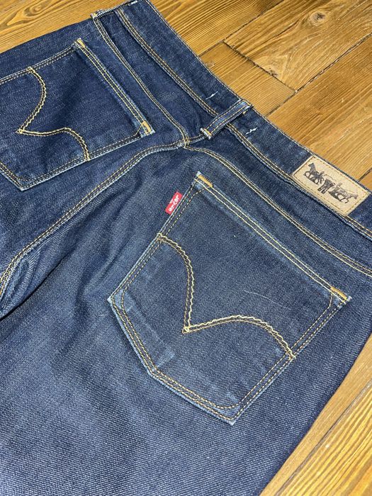 Джинсы Levis 572 bootcut