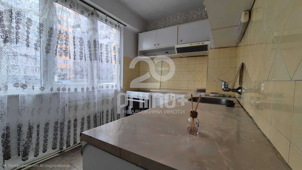 Продава се Двустаен апартамент в Горна Оряховица - 63 кв.м за 3 €/кв.м - Снимка #5