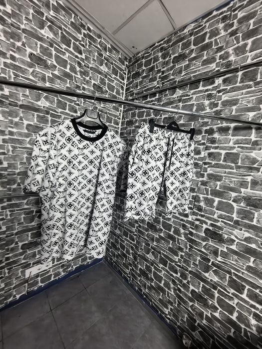 Luis Viton летен екип