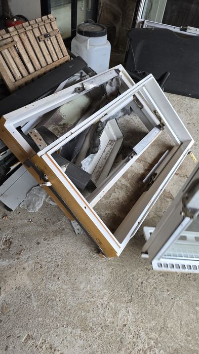 Ferestre mansardă Velux