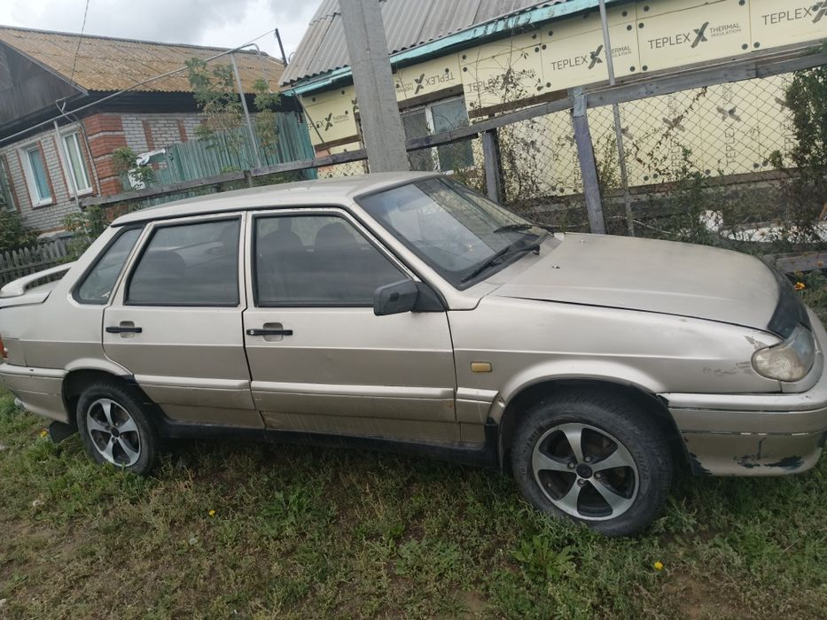 Продам ваз 2115 на ходу карбюраторная