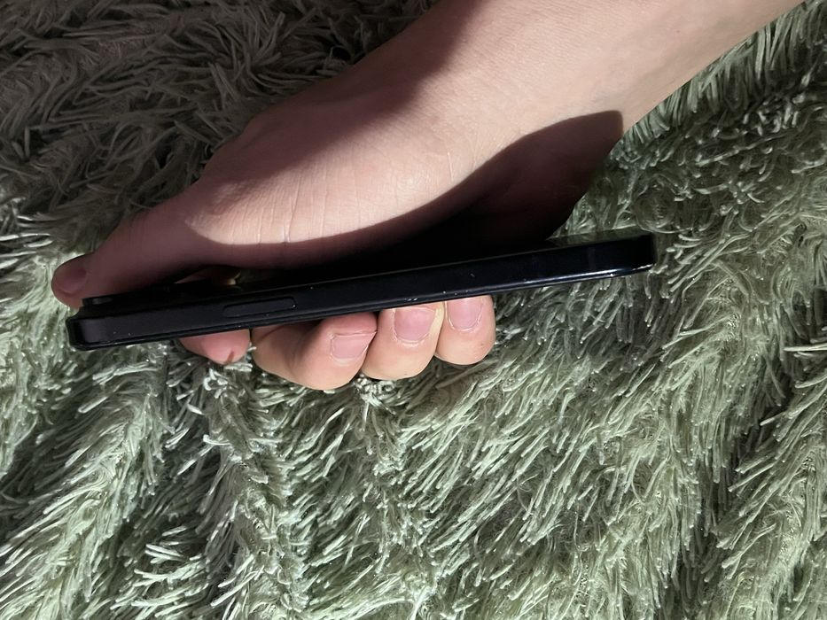 Продам Айфон 15