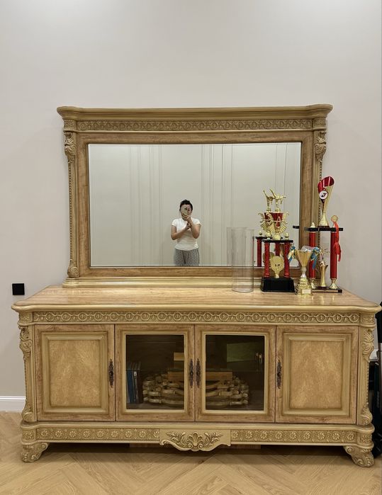 Гарнитура с зерколом в отличном состоянии