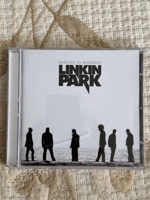 Linkin Park CD minutes to midnight