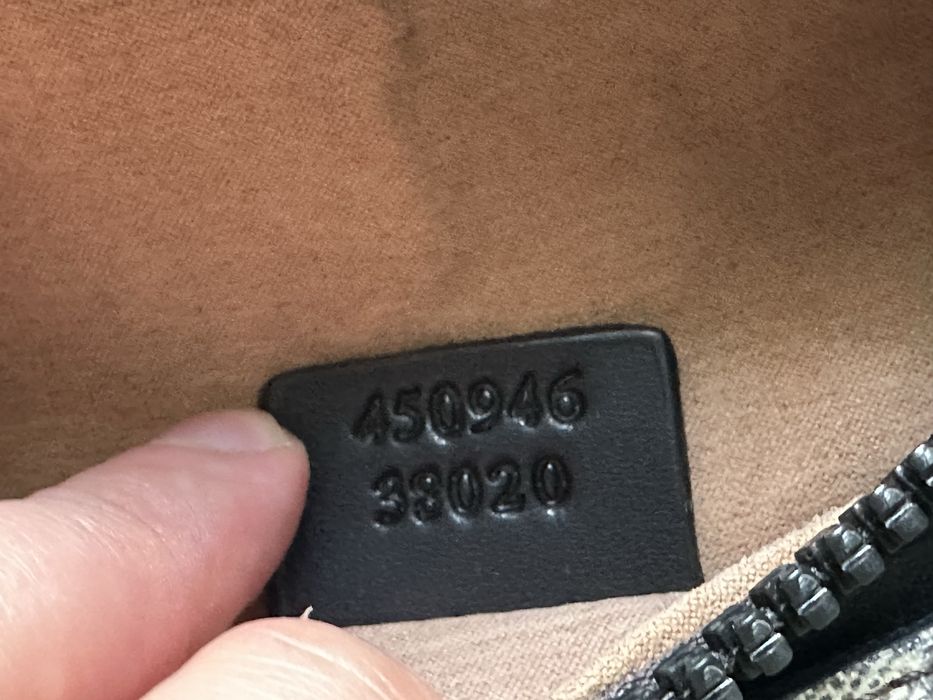 GUCCI GG Supreme 450946 / – Geantă de corp/poșetă tip borsetă