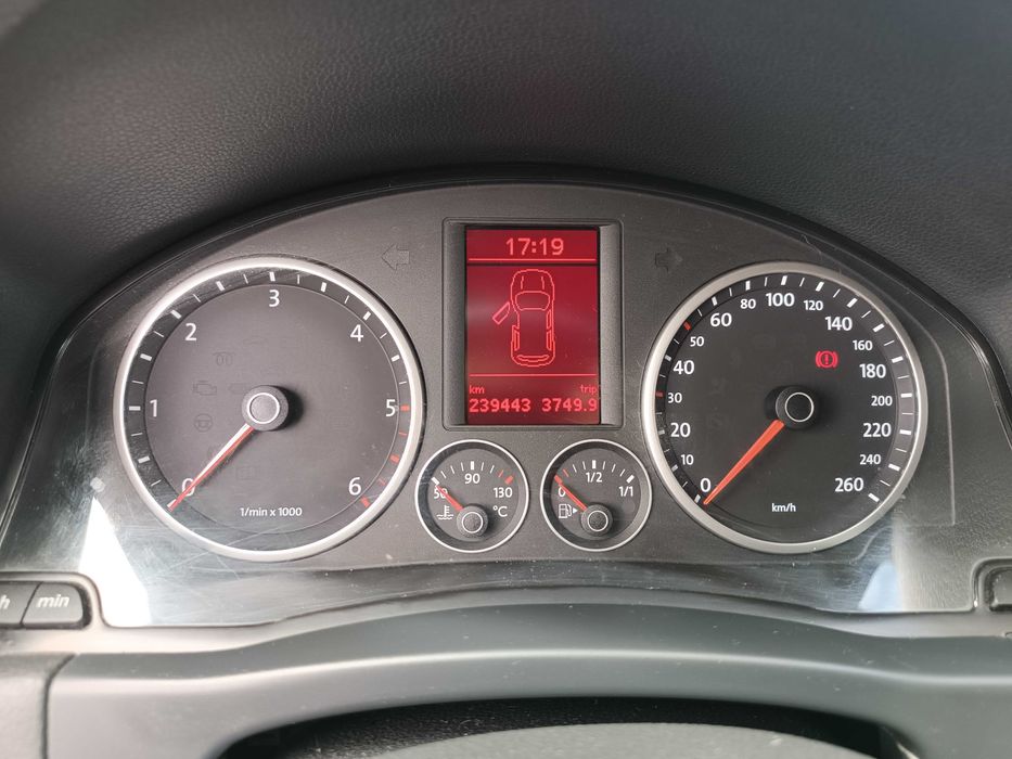 VW Tiguan 2.0 TDI 140CP 4x4 Manuală Full Piele Navi Euro 4