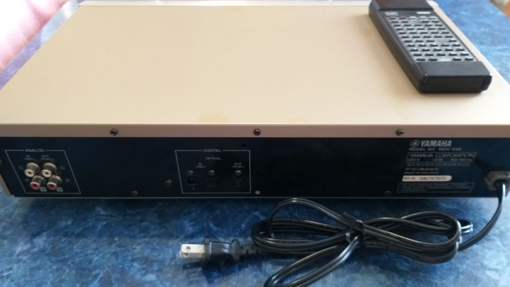 YAMAHA MDX-596 минидисковая дека