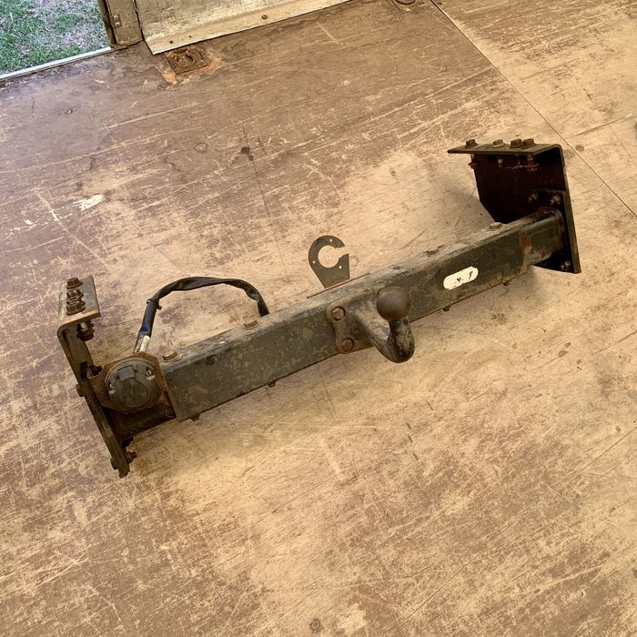 Теглич със странично регулиране за ЗА ВСИЧКИ МОДЕЛИ Iveco Daily