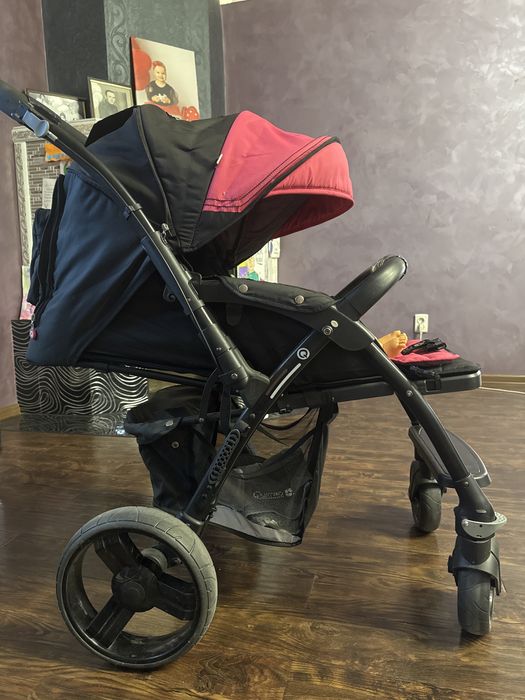 Продам коляску Quatro