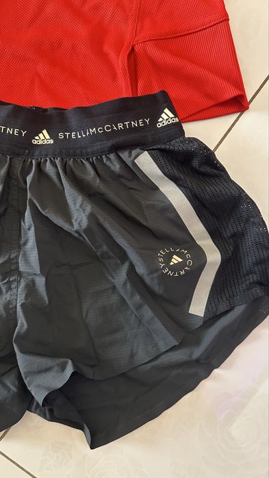 Спортен комплект на adidas by Stella McCartney