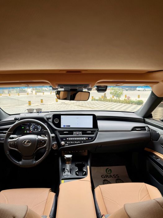 LEXUS ES300h Hybrid Full