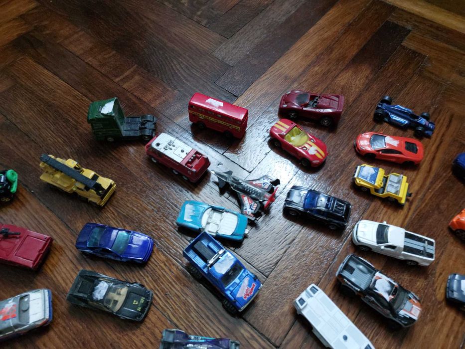 Machete masinute metal Dinky Toys 1940 Matchbox Hot Wheels Originale.