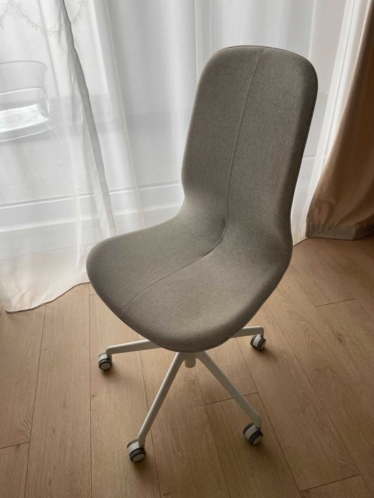 Vând urgent scaun de birou, IKEA