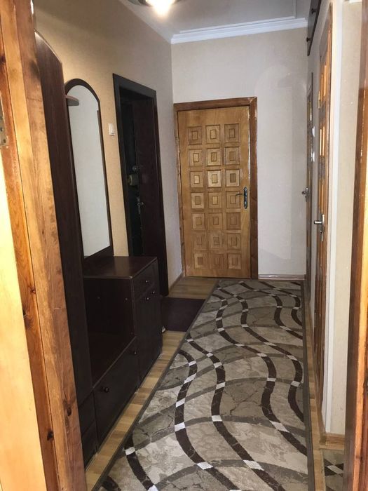 Госпитальная базар 2 комнатная около школы 70м²