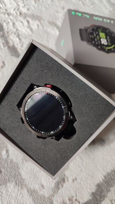 Смарт часы на запястье