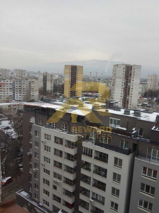 Продава се Тристаен апартамент в София, Център - 115 кв.м за 2000 €/кв.м - Снимка #2