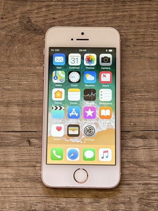 iPhone SE16 gb Roz, perfect functional!