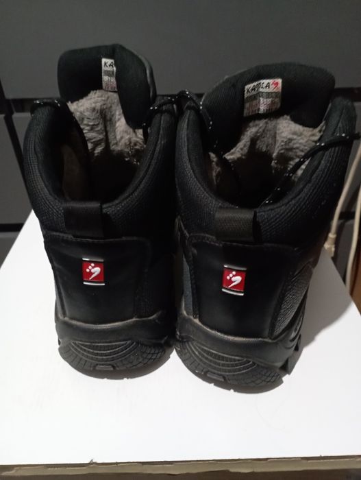 Продам мужские ботинки