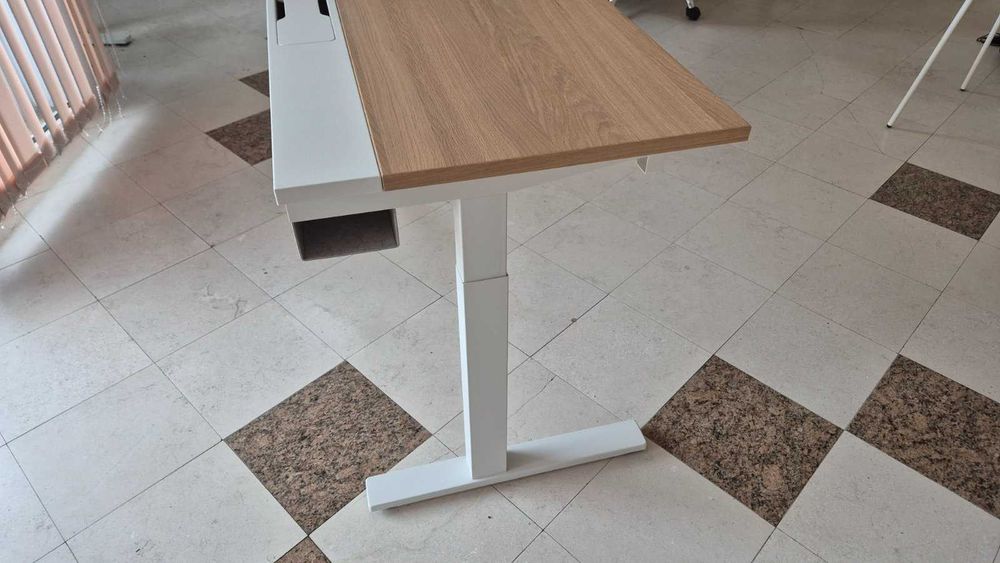 Продава офис обазвеждане